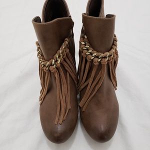 NWOT brown Fringe Platform Wedge Boots